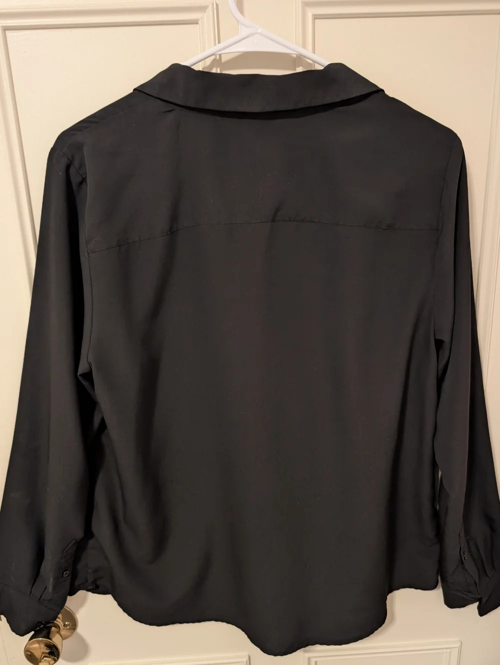 H&M Black V-Neck Blouse - Picture 2 of 4